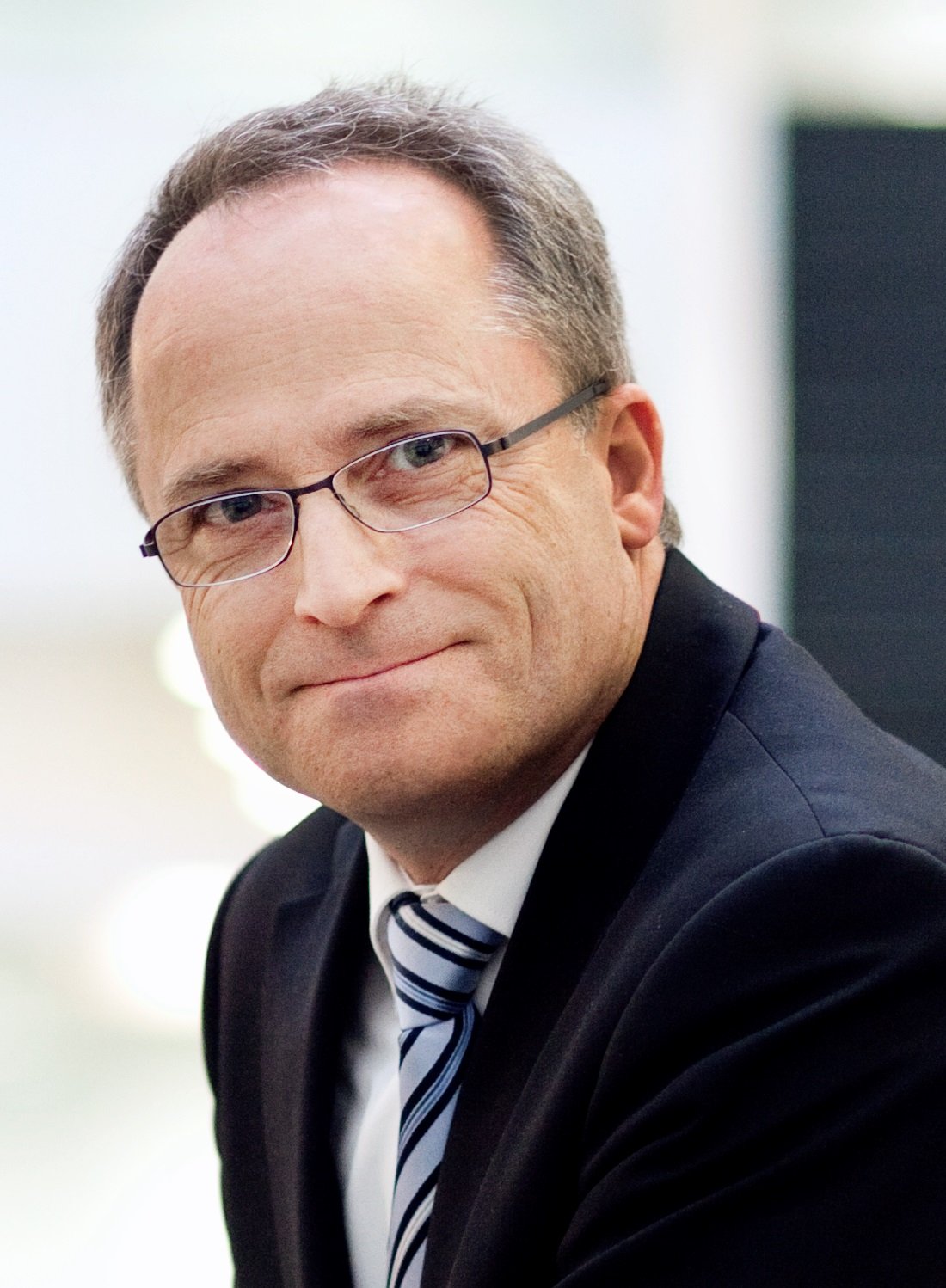 Dr. Manfred Boltze